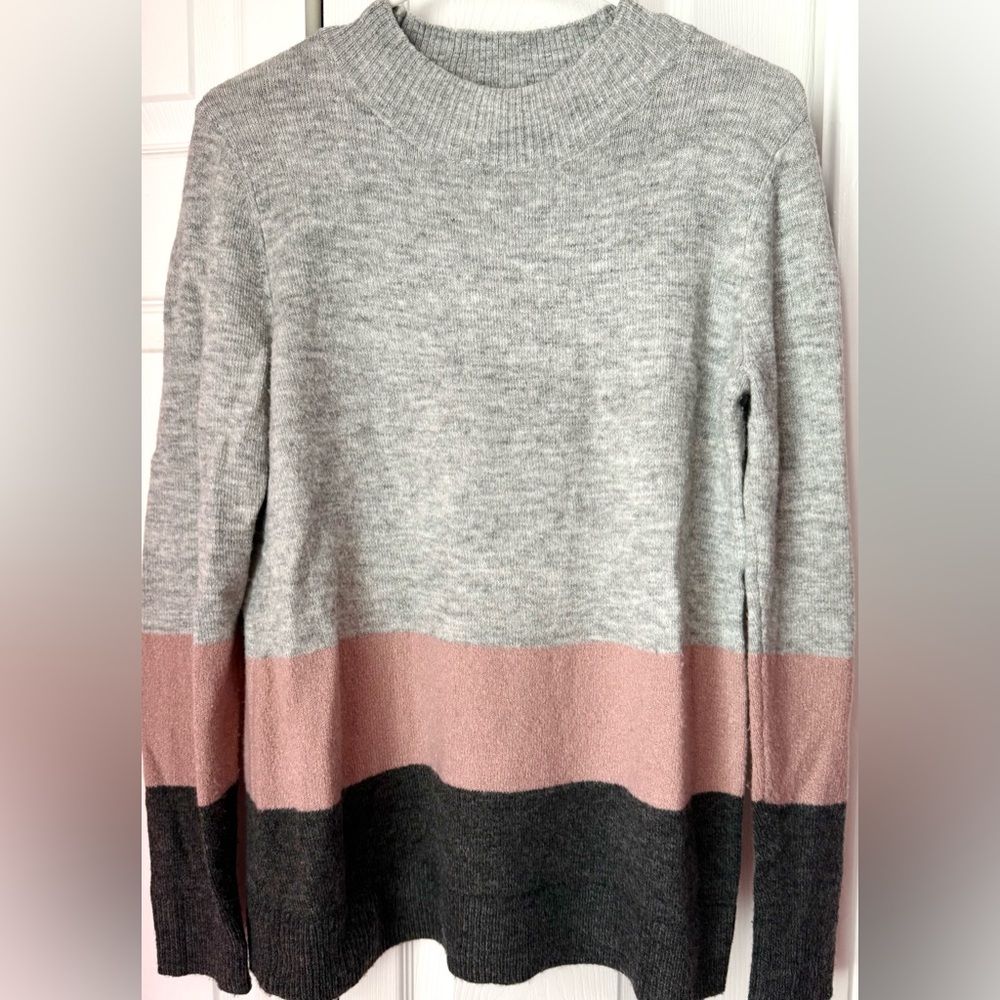 Liz Claiborne colorblock Gray, Pink, and Dark Gray Women's Sweater